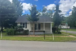 1604 E 27th St, Ashtabula, OH 44004 - Photo 3