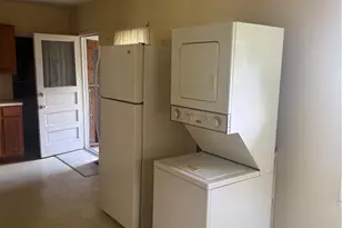 1604 E 27th St, Ashtabula, OH 44004 - Photo 9