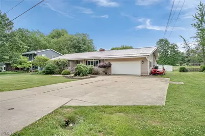 250 Greenridge Drive, Geneva, OH 44041 - Photo 3