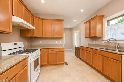 6981 Emerald Cove Avenue NW, Canal Fulton, OH 44614 - Photo 5
