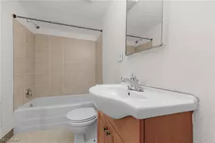 2202 Wyandotte Ave, Oakwood, OH 44107 - Photo 21