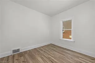 2202 Wyandotte Ave, Oakwood, OH 44107 - Photo 13