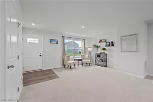 4636 Erhart Dr, Lorain, OH 44053 - Photo 7