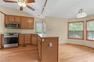 1701 Woods Rd, Akron, OH 44306 - Photo 17