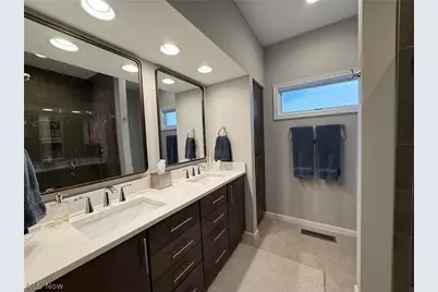 9154 Pleasant Ridge Circle, North Ridgeville, OH 44039 - Photo 15