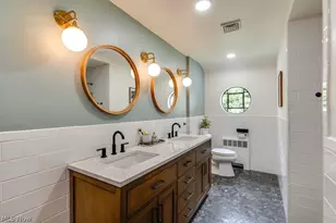 326 Dorchester Rd, Akron, OH 44320 - Photo 25