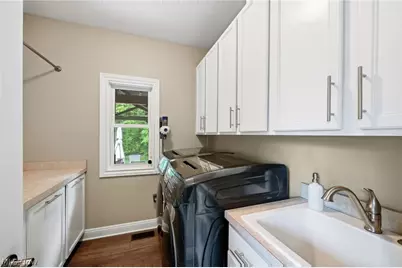 8400 Raleigh Place, Concord Twp, OH 44077 - Photo 21