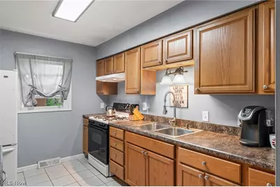 1525 McKinley Avenue, Brunswick, OH 44212 - Photo 9