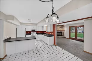 5005 Bar Harbor Ln, Stow, OH 44224 - Photo 9