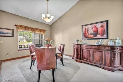 880 Shadow Creek Trail, Amherst, OH 44001 - Photo 17