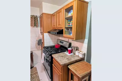 1026 Seward Avenue, Akron, OH 44320 - Photo 7