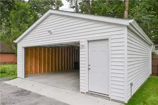 19406 Scottsdale Blvd, Huber Heights, OH 44122 - Photo 27