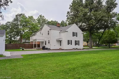 19406 Scottsdale Boulevard, Huber Heights, OH 44122 - Photo 31