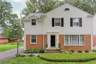 19406 Scottsdale Blvd, Huber Heights, OH 44122 - Photo 1