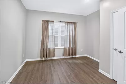 6159 Krystina Run, Lorain, OH 44053 - Photo 11