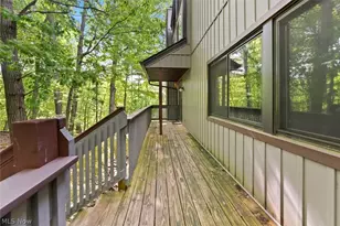 2189 Pinebrook Trail, Cuyahoga Falls, OH 44223 - Photo 41