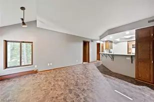 2189 Pinebrook Trail, Cuyahoga Falls, OH 44223 - Photo 17