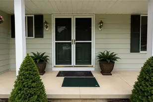 8030 Grovewood Dr, Mentor, OH 44060 - Photo 3