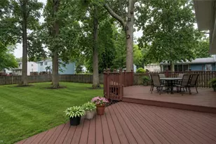 8030 Grovewood Dr, Mentor, OH 44060 - Photo 25