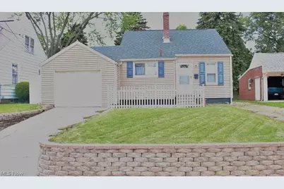 2731 Daleford Avenue NE, Canton, OH 44705 - Photo 1