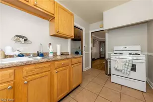 3638 Lynnfield Rd, Huber Heights, OH 44122 - Photo 15