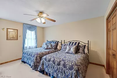 5901 Sharon Drive, Youngstown, OH 44512 - Photo 33