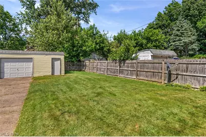14104 Carrydale Avenue, Loveland, OH 44111 - Photo 25