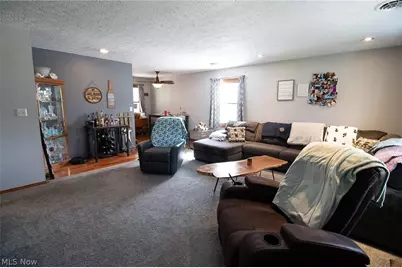 824 S Nearing Circle, Geneva, OH 44041 - Photo 27