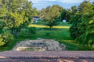 2000 Stake Dr, Green, OH 44232 - Photo 3