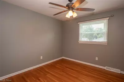 903 Glenwood Street SW, North Canton, OH 44720 - Photo 25