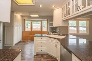 903 Glenwood St SW, North Canton, OH 44720 - Photo 13