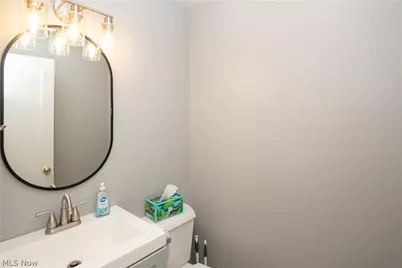 903 Glenwood Street SW, North Canton, OH 44720 - Photo 33