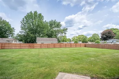 903 Glenwood Street SW, North Canton, OH 44720 - Photo 41