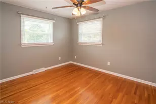 903 Glenwood St SW, North Canton, OH 44720 - Photo 23