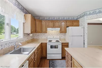 18330 Shaw Road, Chagrin Falls, OH 44023 - Photo 15