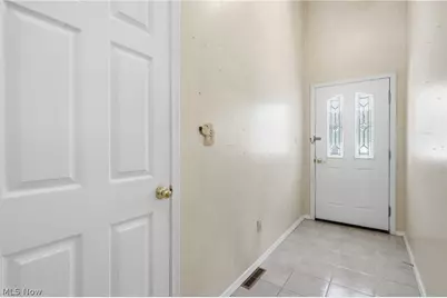 18330 Shaw Road, Chagrin Falls, OH 44023 - Photo 3