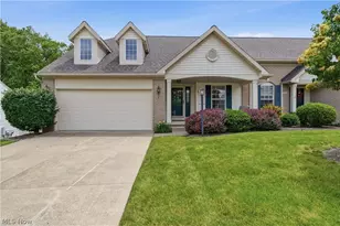 1652 Southpointe Cir NE, Canton, OH 44714 - Photo 1