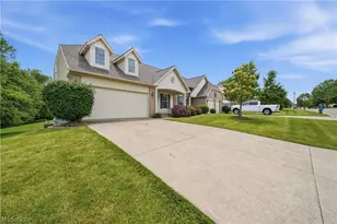 1652 Southpointe Cir NE, Canton, OH 44714 - Photo 3