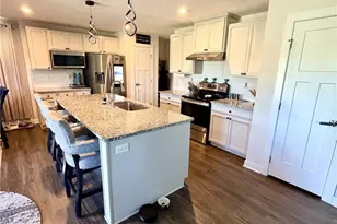 2091 Farroni Dr, Willoughby, OH 44094 - Photo 9