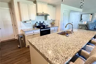2091 Farroni Dr, Willoughby, OH 44094 - Photo 7