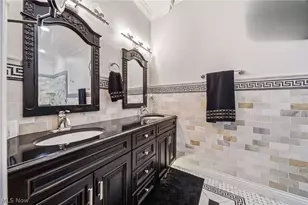 39487 Tudor Dr, Willoughby, OH 44094 - Photo 17