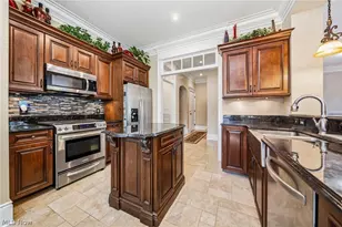 39487 Tudor Dr, Willoughby, OH 44094 - Photo 5
