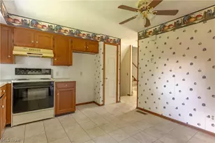 8142 Walter St NW, Massillon, OH 44646 - Photo 5