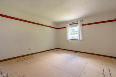8142 Walter Street NW, Massillon, OH 44646 - Photo 17
