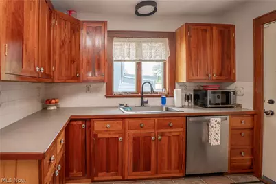 2116 Newton Street, Akron, OH 44305 - Photo 11