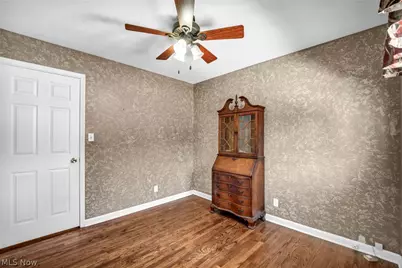 30892 Harrison Road, Wickliffe, OH 44092 - Photo 17