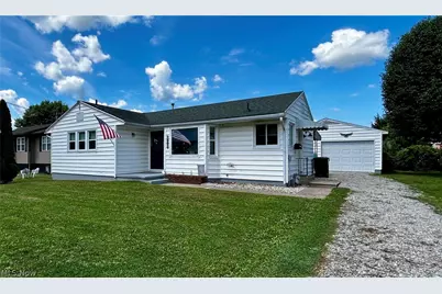 811 Leonard Avenue, Belpre, OH 45714 - Photo 1