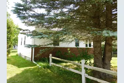 2908 Columbus Avenue, Ashtabula, OH 44004 - Photo 3