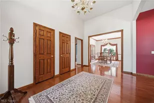 12065 Pheasant Ct, Chardon, OH 44024 - Photo 3