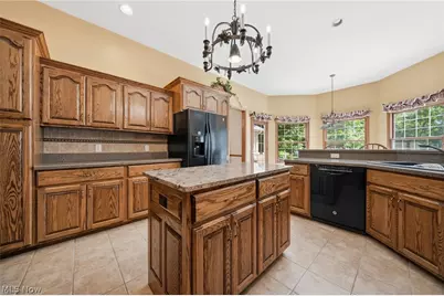 12065 Pheasant Court, Chardon, OH 44024 - Photo 13